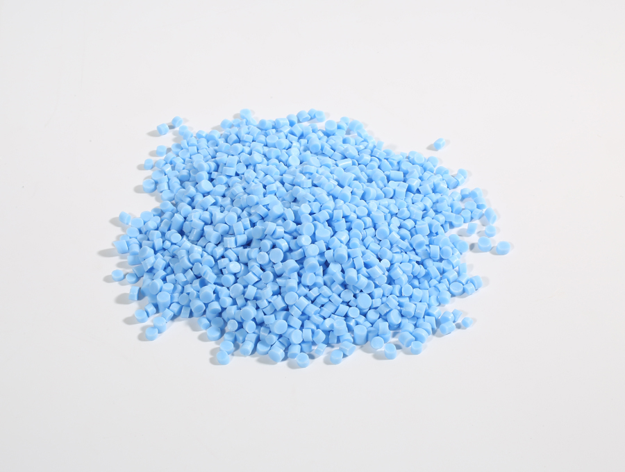 Quelle est la raison de la mauvaise adhérence entre l'élastomère thermoplastique TPE et le PC?