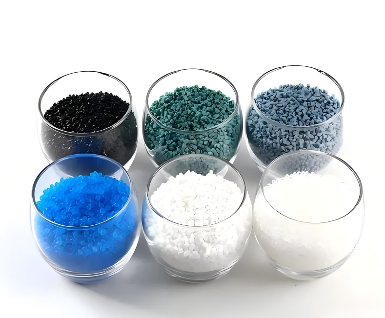 Les produits en TPE de haute dureté blanchissent-ils plus facilement ? La dureté des matériaux est-elle liée au blanchiment ?